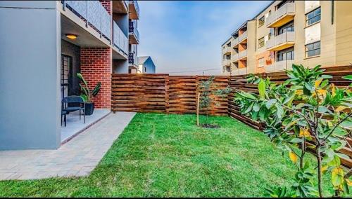 Greater Johannesburg Metropolitan Area Apartment | Ndlovu Lifestyle Apartments