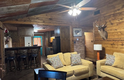 Houma House | nDularge Fishing Hideaway!nFamily and Pet friendly
