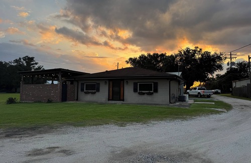 Houma House | nDularge Fishing Hideaway!nFamily and Pet friendly