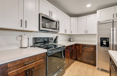 West Jordan House | Near 4 Major Ski Resorts: Salt Lake County Getaway