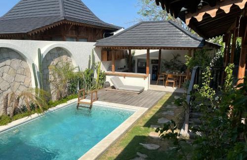 Kuta Villa | Near airport 3br villa w pool