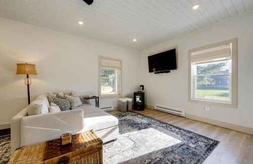 Copenhagen House | Near All-Season Trails! Modern Copenhagen Cabin