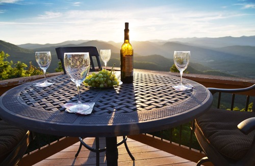 Old Fort House | Near Asheville, near the stars, nearly perfect! Almost Heaven. 3000 ft.