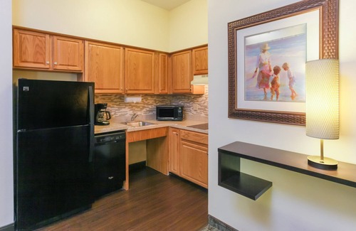 Park Shore Apartment | Near Beach | Outdoor Pool, Fitness Center