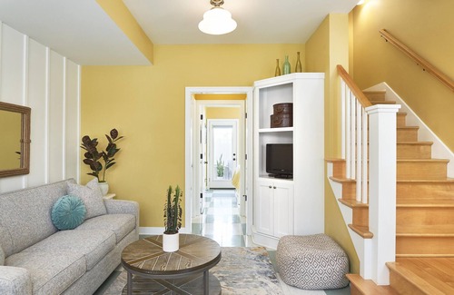 Holland Cottage | Near Beach, Upscale, Heated Pool, Free Golf and Wifi