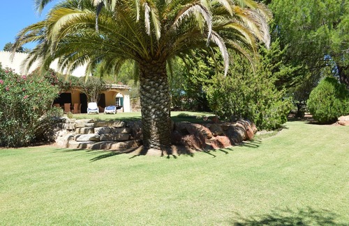 Porches Villa | Near Beaches,Golf Courses,WaterParks,Heated Pool,Easy access to Motorway .