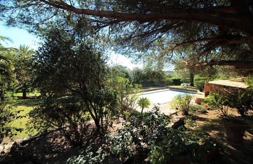 Porches Villa | Near Beaches,Golf Courses,WaterParks,Heated Pool,Easy access to Motorway .