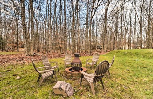 Albrightsville House | Near Big Boulder Mtn Cabin with Furnished Deck