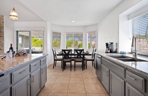 Indian Wells House | Near Coachella Private Home | Walk to Tennis Gardens | Pool & Spa Paradise | Ideal for Entertainment