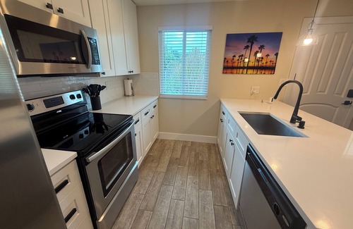 Delray Beach House | Near Downtown + 5 Min to the Beach: Sunshine House