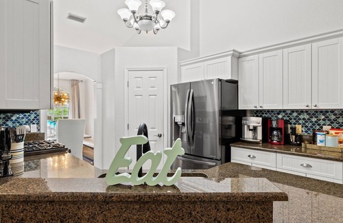 River District House | Near Downtown, Riverwalk, Pool! HOT TUB! Games!