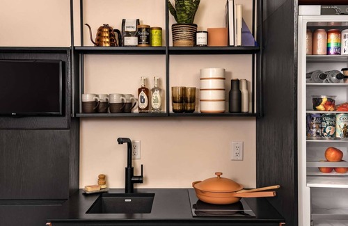 Cole Hotel | Near Empower Field at Mile High + Kitchen & Bar