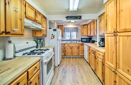 Show Low Cabin | Near Fool Hollow Lake & Trails: Family Cabin