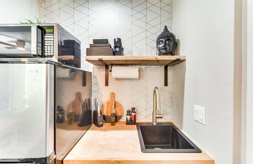 Indian Wells Apartment | Near Golf: Indian Wells Studio w/Pool Access