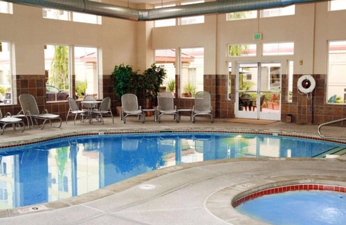 Lynnwood House | NEAR GOLF, SHOPS, AND DOWNTOWN