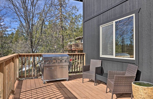 Arnold Cottage | Near Hiking + Wineries: Arnold Cabin w/Deck!