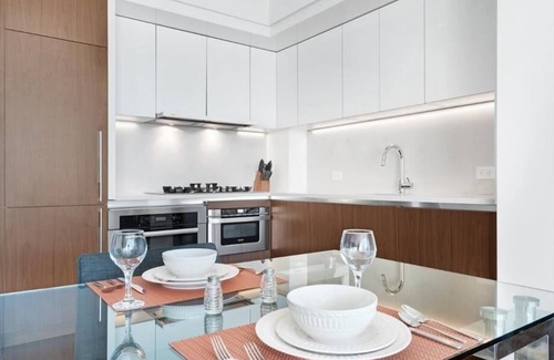 Hudson Yards Apartment | near Hudson Hards 2 Deluxe BR | 42nd Street
