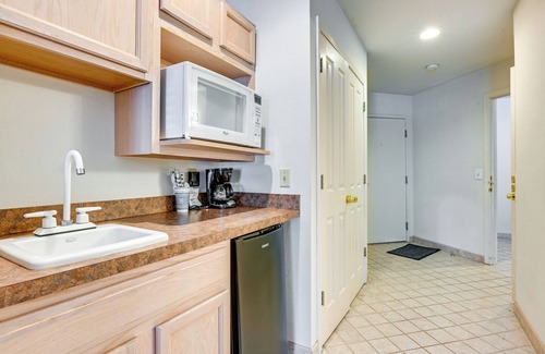 Pigeon Apartment | Near Lake Huron Shoreline! Studio w/Resort Perks