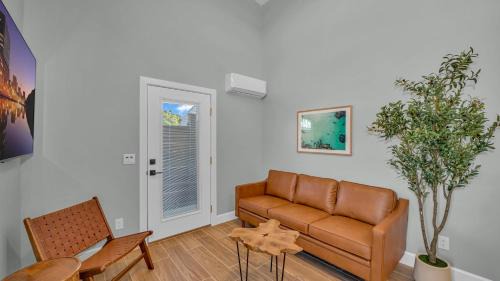 Vista Apartment | Near Legoland And Beaches, Prime Vista Vacation