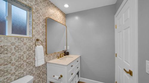 Vista Apartment | Near Legoland And Beaches, Prime Vista Vacation