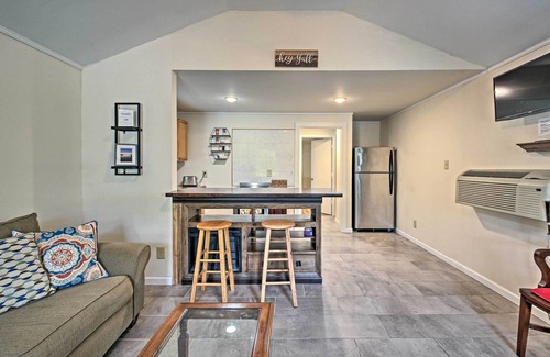 Hot Springs Cottage | Near Nat'l Park: ‘Hollywood Park’ Hot Springs Home
