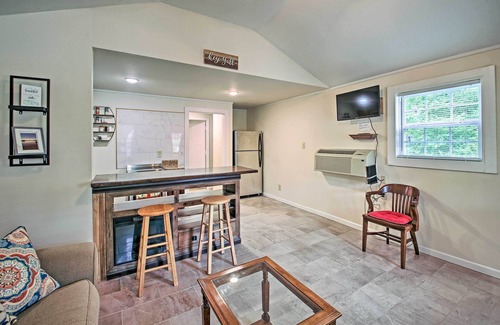 Hot Springs Cottage | Near Nat'l Park: ‘Hollywood Park’ Hot Springs Home