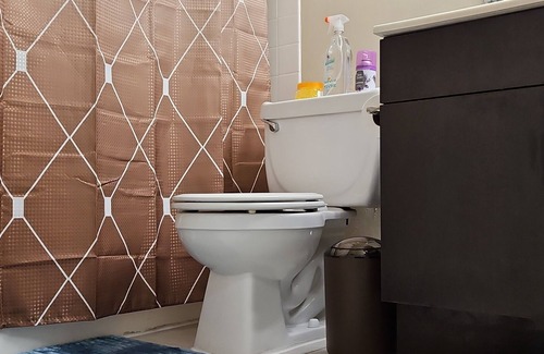 West End Apartment | Near Old Town, DC Monuments MGM, Airport with Free Parking