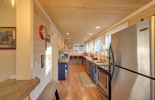 McCall Cabin | Near Payette Lake! Cabin w/Outdoor Space