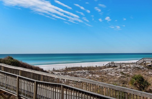 Gulf Pines Condo | Near Pool, Playground, Walk to Beach