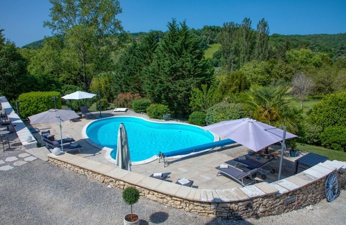 Carlux Cottage | Near Sarlat, 2-person gîte. air conditioned heated pool access, very nice view