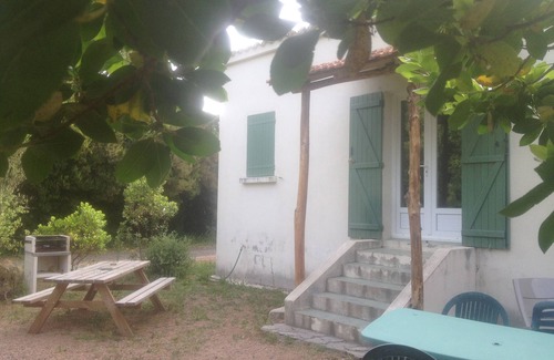 Ghisonaccia Cottage | Near Sea and Mountain