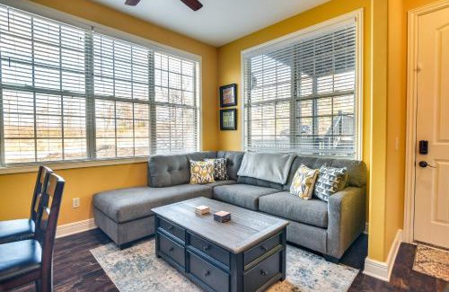 Indian Point Apartment | Near Silver Dollar City! Condo with Indoor Pool