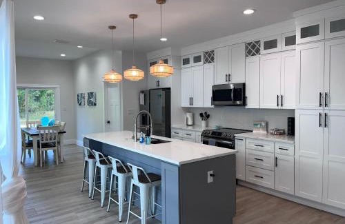 Foley House | Near Sports Complex OWA beaches shopping restaurants mini golf Central to all the fun Foley has to offer