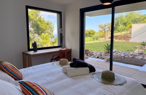 Cavalaire-sur-Mer Resort | NEAR ST TROPEZ, MAGNIFICENT VILLA WITH SEA VIEW, SWIMMING POOL, CLOSE TO BEACHES.