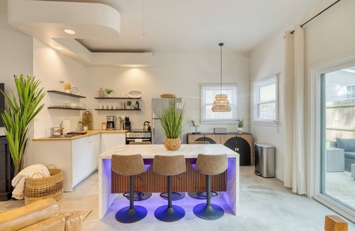 Old Village House | Near Sullivan’s Island & Downtown w/Outdoor Dining | The Arsenal by AvantStay