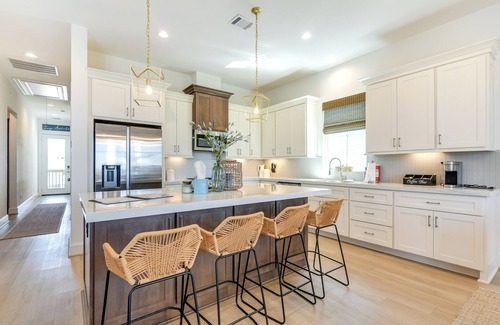 Terramar Beach House | Near Terramar Beach: Home w/Patio in Galveston