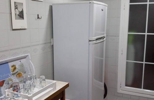 Beiro Apartment | NEAR THE HISTORIC DISTRICT OF ALBAICINA IN GRENADA, AIR CONDITIONING.