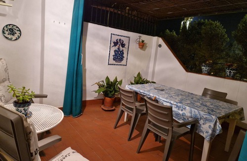 Beiro Apartment | NEAR THE HISTORIC DISTRICT OF ALBAICINA IN GRENADA, AIR CONDITIONING.