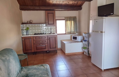 Ragusa Apartment | Near the sea, in a typical Ragusa farmhouse. 15x7 swimming pool, WiFi, parking