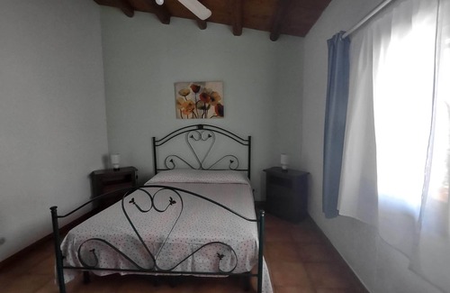 Ragusa Other | Near the sea, in a typical farmhouse surrounded by orange trees with pool, BBQ.