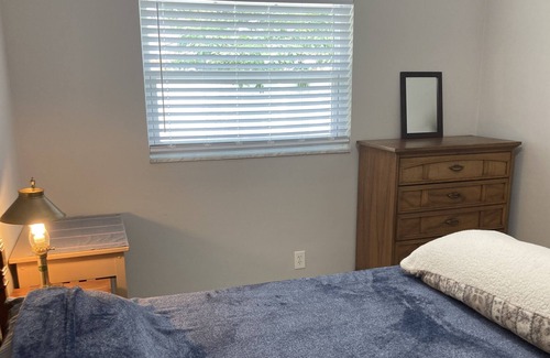 St. Petersburg - Clearwater Cottage | Near Treasure Island, Beach, Comfortable, Cozy, Private