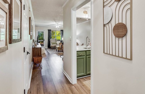 Athens Condo | Near UGA, Sandford Stadium, Downtown & Five Points