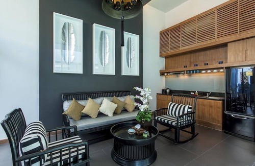 Choeng Thale Villa | Near waterpark and Bangtao beach. Beautiful 3 bedroom pool villa. Kids friendly