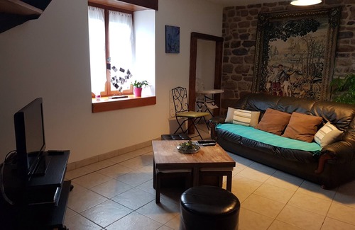 Roz-sur-Couesnon Cottage | nearby holiday cottage in Mont St Michel