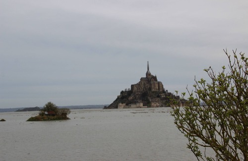 Roz-sur-Couesnon Cottage | nearby holiday cottage in Mont St Michel
