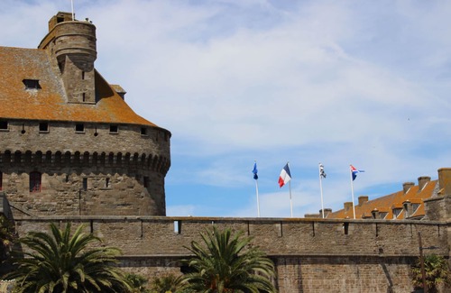 Roz-sur-Couesnon Cottage | nearby holiday cottage in Mont St Michel