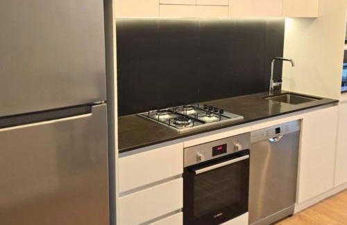 South Brisbane Apartment | Neat and Cozy 1BR Apartment with Amazing Facilities