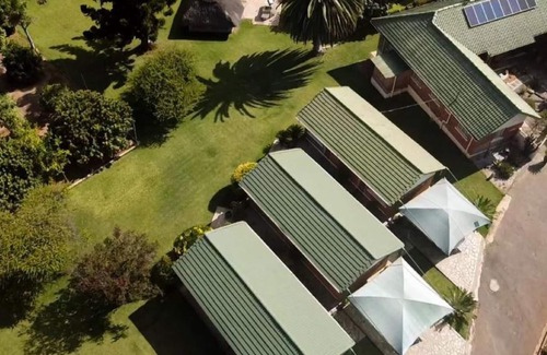 Bulawayo Apartment | Neat Standard Room in Guesthouse - 2088