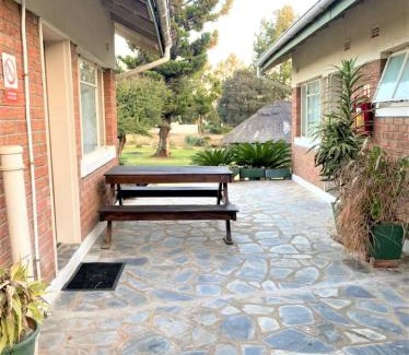 Bulawayo Apartment | Neat standard room in guesthouse - 2088