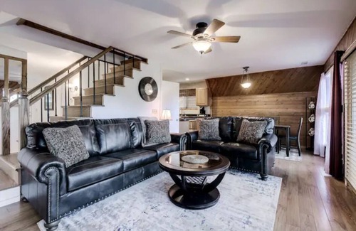 Kachina Village Cabin | "Neck of the Woods!" Canyon Views! Breathtaking!